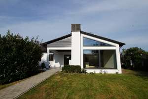 Für Gartenliebhaber! Schöner Bungalow mit großem Garten – Die vollständige Adresse der Immobilie erhältst du vom Anbieter., 94327 Bogen – Vorschaubild 1