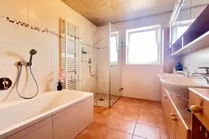IHR URLAUB BEGINNT VOR IHRER EIGENEN HAUSTÜR!
Orientieren Sie sich in Richtung Natur... – Tuttlingen (Kreis) – Vorschaubild 26