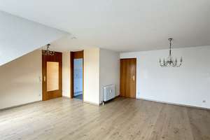 Großzügige 3,5-Zimmer Dachgeschosswohnung mit Sauna und Garage – Die vollständige Adresse der Immobilie erhältst du vom Anbieter., 74081 Horkheim, Heilbronn – Vorschaubild 4