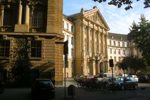 ***Jugendstilwohnung gegenüber dem "Schloß im Norden"*** – Die vollständige Adresse der Immobilie erhältst du vom Anbieter., 50670 Neustadt/Nord, Köln – Vorschaubild 3