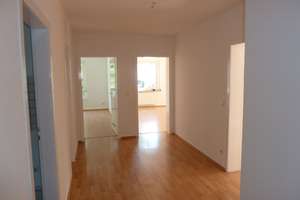 Gut geschnittene 3 Zimmer Wohnung in zentraler Wohnlage. 1. Obergeschoss. – Martin-Luther-Straße 58, 45145 Holsterhausen, Essen – Vorschaubild 6