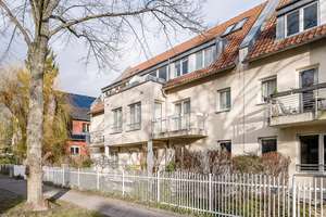 Maisonette, Top-Ausstattung, 2 Stellplätze, gut vermietet im beliebten Zehlendorf – Die vollständige Adresse der Immobilie erhältst du vom Anbieter., 14167 Zehlendorf, Berlin – Vorschaubild 2