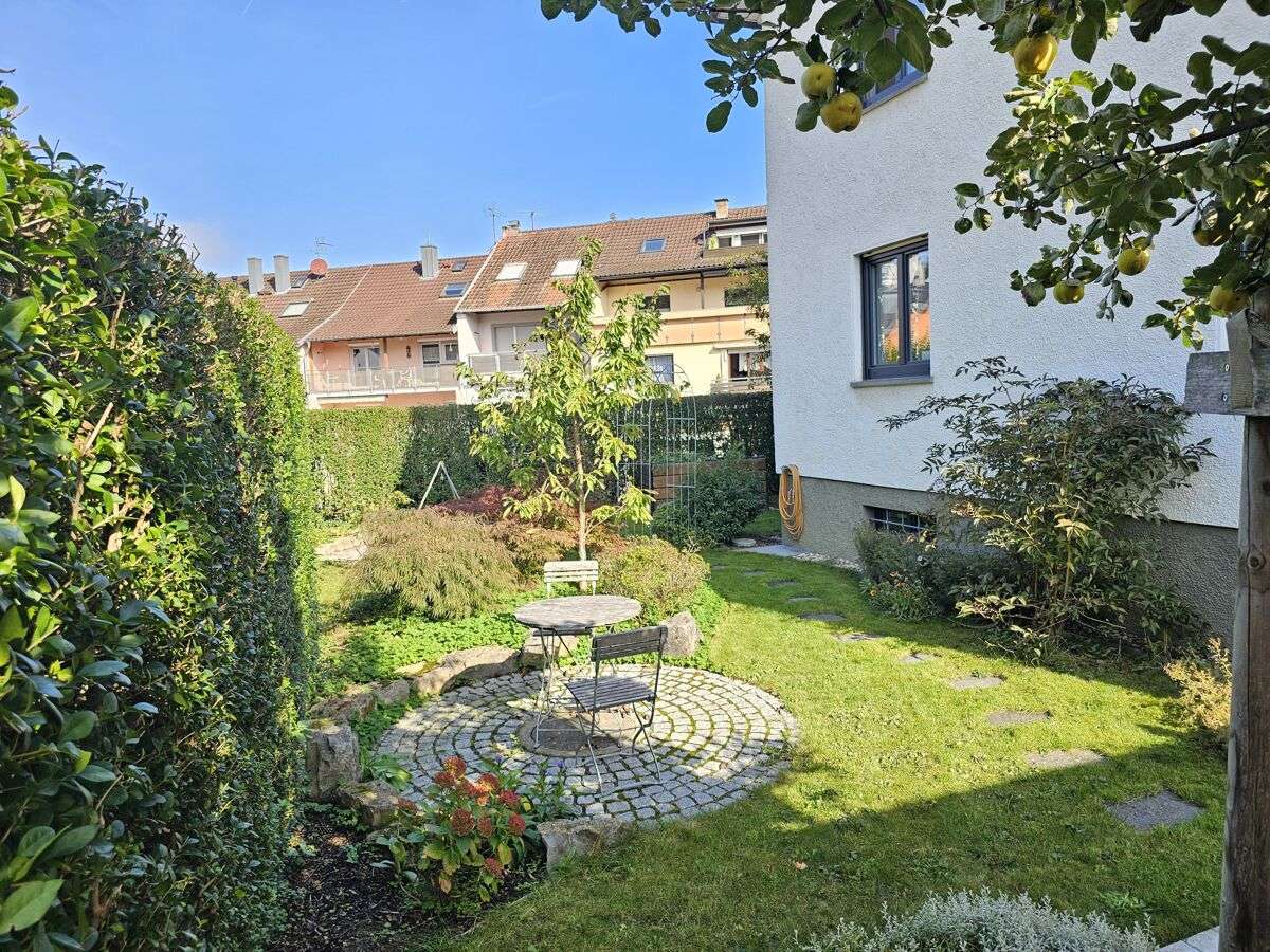 Immobilie in Kämpfelbach - **Kämpfelbach-Ersingen, modernisiertes 1-2 Familien-Haus mit Ausbaupotential, Garten u. 3 Garagen** - Bild 5