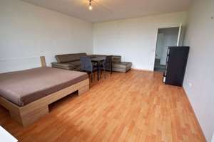 Rundum-sorglos-Paket: Bezugsfrei, frisch renoviert & Weitblick! 2-Zimmer-Wohnung in Hochheide – Die vollständige Adresse der Immobilie erhältst du vom Anbieter., 47198 Hochheide, Duisburg – Vorschaubild 2