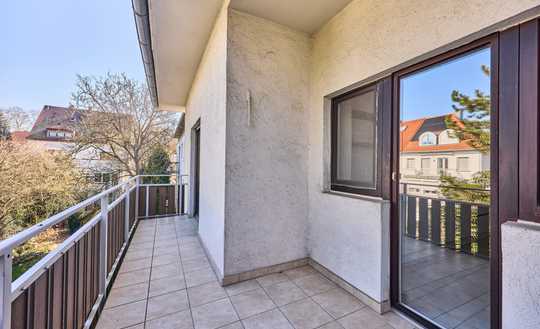 Großzügiger Maisonette -Wohntraum in einzigartiger Lage des Lindenhofes.