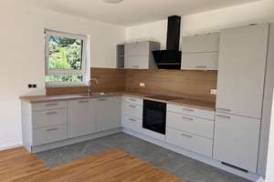 Kernsanierte 4,5 Zimmer-Wohnung mit Blick ins Grüne