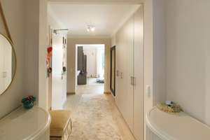 Wohnen auf 178 m²: Großzügige Erdgeschosswohnung mit sonnigen Terrassen in Trudering – Die vollständige Adresse der Immobilie erhältst du vom Anbieter., 81827 Waldtrudering, München – Vorschaubild 8
