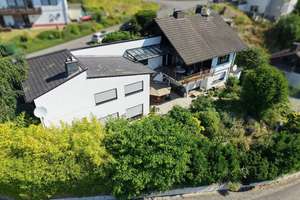 Zeitlose Eleganz trifft moderne Architektur – Ein Zuhause mit vielen Möglichkeiten
 – Die vollständige Adresse der Immobilie erhältst du vom Anbieter., 53547 Hausen (Wied) – Vorschaubild 1