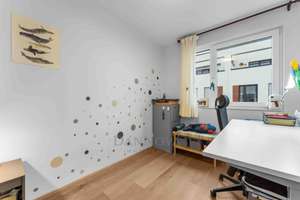 Familienfreundliche Doppelhaushälfte mit Top-Ausstattung im beliebten Frankfurt-Riedberg – Die vollständige Adresse der Immobilie erhältst du vom Anbieter., 60438 Kalbach-Riedberg, Frankfurt am Main – Vorschaubild 11