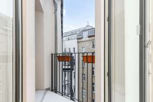 Gemütliche, frisch renovierte Altbauwohnung in exzellenter Lage direkt am Weinbergspark! – Veteranenstraße 16, 10119 Mitte (Ortsteil), Berlin – Vorschaubild 5
