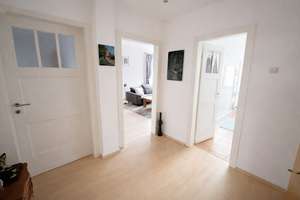 Schöne 2,5 Wohnung in Bredeney, 2.OG mit Balkon – Meisenburgstraße 76, 45133 Bredeney, Essen – Vorschaubild 2