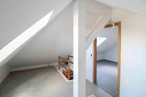 Zweifamilienhaus auf großzügigem Grundstück, sofort bezugsfrei. Heizung 2017 modernisiert!  – Die vollständige Adresse der Immobilie erhältst du vom Anbieter., 81243 Aubing-Süd, München – Vorschaubild 17