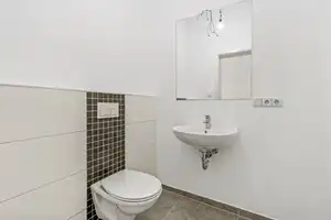 Property thumbnail 12