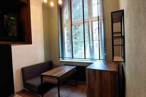 Modernes möbliertes Apartment mit ALL-IN-Miete in historischem Denkmal