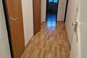 Gemütliche 2-Zimmer-Wohnung mit Gestaltungspotenzial für handwerklich Begabte und Renovierungsfreudi – Aachen – Vorschaubild 1