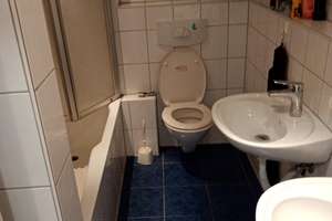 WG-Zimmer in 4er WG frei Wohnung 2 - Zimmer 3 – Teinacher Straße 11, 70372 Kurpark, Stuttgart – Vorschaubild 3