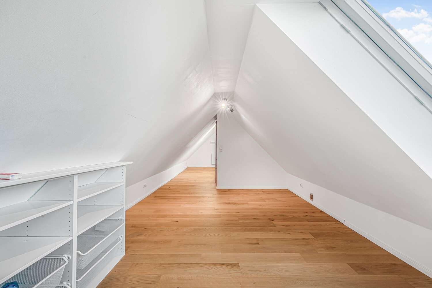 Immobilie in Dersau - Perfektes Einfamilienhaus mit viel Platz, fußläufig zum großen Plöner See - Bild 3