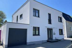 EFH in Zehlendorf, 6 Zimmer, Pool, Sauna, Provisionsfrei, sofort verfügbar – 14167 Zehlendorf, Berlin – Vorschaubild 2