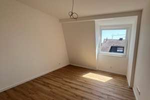 2. OG Saniertes/Modernisiertes 3-Parteien-Haus im Herzen von MG-Bettrath – Bockersend 29, 41066 Bettrath-Hoven, Mönchengladbach – Vorschaubild 2