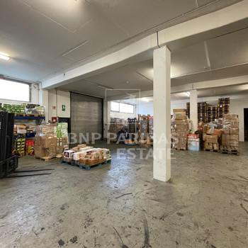 ca. 570 m² ebenerdige Halle mit Büro