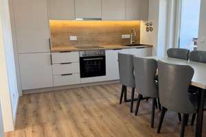 helle 3-Zimmer WG-Wohnung möbliert in München-Feldmoching