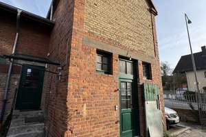 Erstbezug-Frisch sanierte 1 ZKB Wohnung in alter Hofreite!! – Niedernhausener Str. 82, 65207 Rambach, Wiesbaden – Vorschaubild 1