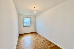 Neue Wohnung, neues Glück! Weitläufige 3-Zi.-Wohnung – Seehang 3, 44263 Schüren, Dortmund – Vorschaubild 6