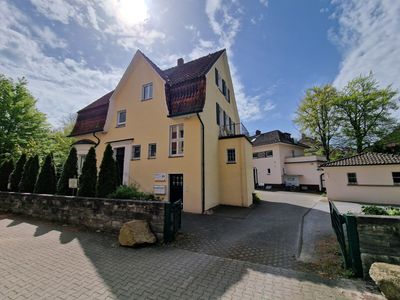 Zwischen Zentrum und Stadtpark! Altbau-Villa auf großem Grundstück