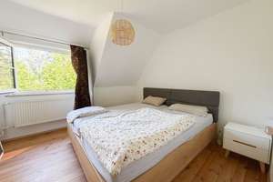 Wohnen mit Charme – hier trifft Alt auf Modern 
DHH mit traumhaftem Garten in Coburg / Cortendorf – Die vollständige Adresse der Immobilie erhältst du vom Anbieter., 96450 Cortendorf, Coburg – Vorschaubild 14