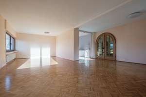 Giersberg: Helles, geräumiges, vielseitig gestaltbares Haus mit großer Loggia und traumhaftem Ausbli – Die vollständige Adresse der Immobilie erhältst du vom Anbieter., 57076 Weidenau, Siegen – Vorschaubild 9
