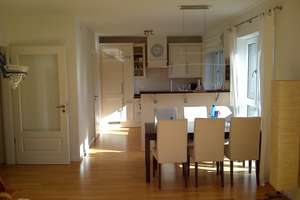 Großzügige und lichtdurchflutete Wohnung in Wandsbek  – Hörnumstraße xx, 22047 Tonndorf, Hamburg – Vorschaubild 2