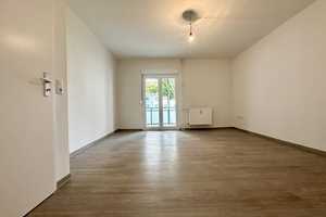 Garten inklusive! Hübsche 3,5-Zimmer-Wohnung mit großer Küche, Duschbad und neuem Balkon. – Mamertusstr. 38, 44369 Dortmund – Vorschaubild 3