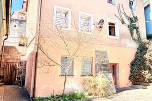 Charmantes Anwesen mit viel Platz und vielseitigem Entwicklungspotenzial in Creußen – Die vollständige Adresse der Immobilie erhältst du vom Anbieter., 95473 Creußen – Vorschaubild 2