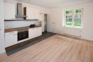 Charmante 2-Zimmer-Wohnung im denkmalgeschützten Altbau nahe Eilenriede! – Die vollständige Adresse der Immobilie erhältst du vom Anbieter., 30655 List, Hannover – Vorschaubild 2