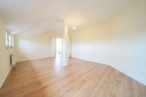 Attraktive 2-RW* DG* West-Balkon* moderne EBK* Tageslichtbad mit Wanne* Abstellraum* grüne Wohnlage* – Stephensonstraße 1, 1259 Leuben (Stadtteil), Dresden – Vorschaubild 5
