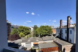 -I| TOP-RENDITE || Schön renovierte 2-Zi-Whg in Pempelfort || FRÜHSTÜCKSBALKON |I- – Schloßstraße 11, 40477 Düsseldorf – Vorschaubild 6