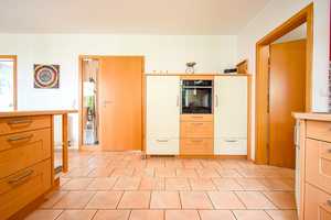 *** Traumhafter Garten mit Traumhaus ***
Eltern und Kinder werden dieses Haus lieben – Leer (Kreis) – Vorschaubild 27