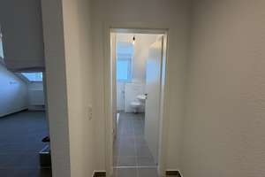 Erstbezug nach Kernsanierung - Hochwertige 2-Zimmer-Altbauwohnung in der Karlsruher Weststadt – Kaiserallee 31, 76133 Weststadt, Karlsruhe – Vorschaubild 2