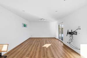 ** Im Frühjahr schon in den eigenen vier Wänden wohnen** Neuwertiges Einfamilienhaus - Bezugsfrei! – Die vollständige Adresse der Immobilie erhältst du vom Anbieter., 93098 Mintraching – Vorschaubild 5