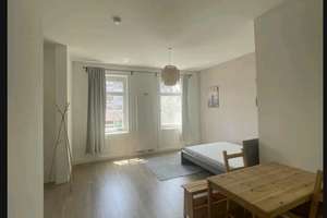 Zuhause mit einem Zimmer in Stuttgart West