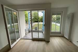 Freie großzügige 2-Zimmer Wohnung Moosach Olympia Pressestadt ohne Käuferprovision – Werner-Friedmann-Bogen 5, 80993 München – Vorschaubild 3