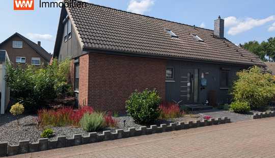 Bild von Modernes Kanadahaus mit Carport u. Stellplatz in ruhiger gepflegter Wohnsiedlung sucht neue Familie