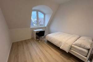 6 Zimmer // Frisch renoviert // Ideal auch für Kurzzeitvermietung  – Waiblinger Straße 30, 70372 Seelberg, Stuttgart – Vorschaubild 7