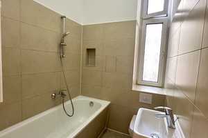 Sonnige 3-Zimmer-Altbau-Wohnung mit Balkon in bester Reuterkiezlage – Berlin – Vorschaubild 14