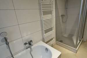 Property thumbnail 9