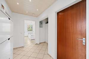 Attraktive 2-Zimmer-Wohnung mit Loggia, Außenstellplatz und Aussicht – Die vollständige Adresse der Immobilie erhältst du vom Anbieter., 72760 Reutlingen-Mitte, Reutlingen – Vorschaubild 8