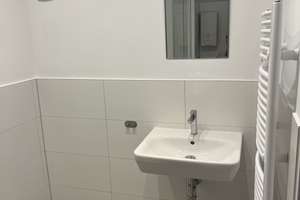 Komplett sanierte 2-Zimmer-Wohnung mit 2 Balkonen und Duschbad – Gutenbergstrasse 38, 47803 Kempener Feld/Baackeshof, Krefeld – Vorschaubild 11