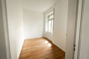 Erstbezug nach Komplettsanierung – Familienfreundliche 4-Zi-Wohnung mit Loggia mitten in Esslingen – Schillerstraße 12, 73728 Innenstadt, Esslingen am Neckar – Vorschaubild 16