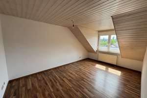 Helle 2-Zi Dachgeschosswohnung mit EBK – Die vollständige Adresse der Immobilie erhältst du vom Anbieter., 75181 Eutingen, Pforzheim – Vorschaubild 3