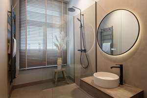 Hanseatische Eleganz neu interpretiert: kernsanierter Altbau mit wunderschönem Interiordesign – Schrötteringksweg  9, 22085 Uhlenhorst, Hamburg – Vorschaubild 13